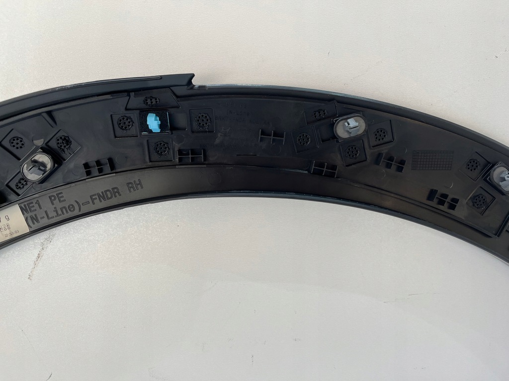 фото №10, Hyundai ioniq v 5 n-line молдинг крила передня права 877c4-gina0 nowa!