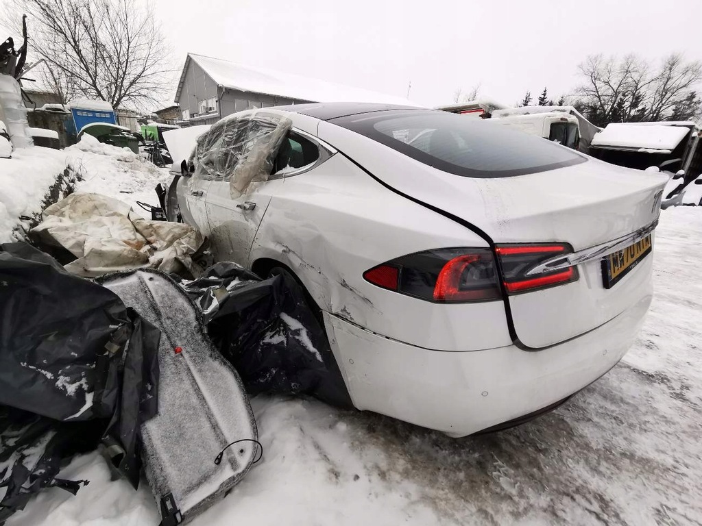 фото №9, Tesla model s wąż водяной 2021 103081600e 1030816-00-e