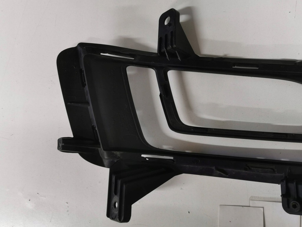 Купити Решітка бампера передній hyundai tucson 3 рестайлінг  ліва 618.