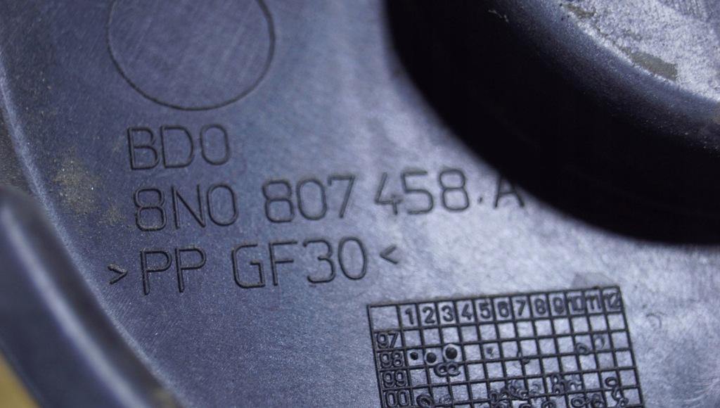 фото №7, Направляющая бампера задняя audi tt 8n 8n0807458a s608