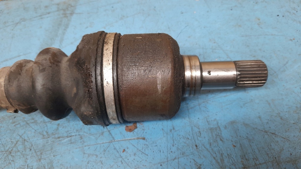 фото №2, Привідний вал ліва citroen c5 00-04r 2.0b