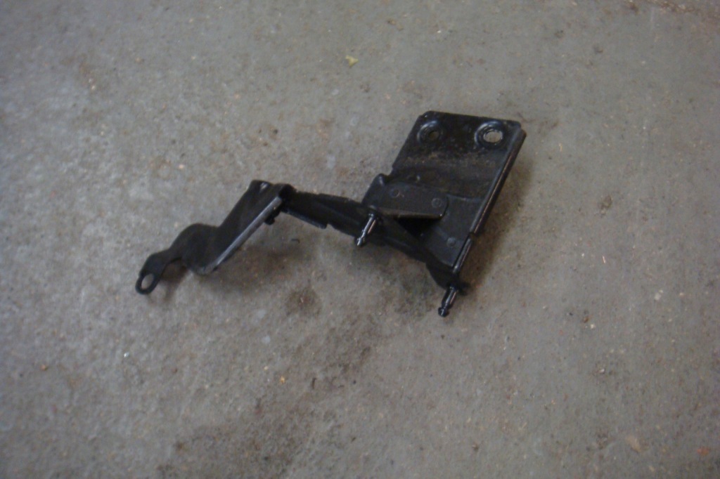 фото №1, Vw golf vii 5g кронштейн кронштейн насоса abs