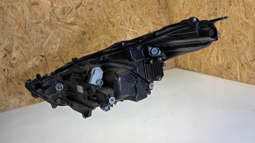 фото №8, Toyota highlander xu70 2020 лампы передние