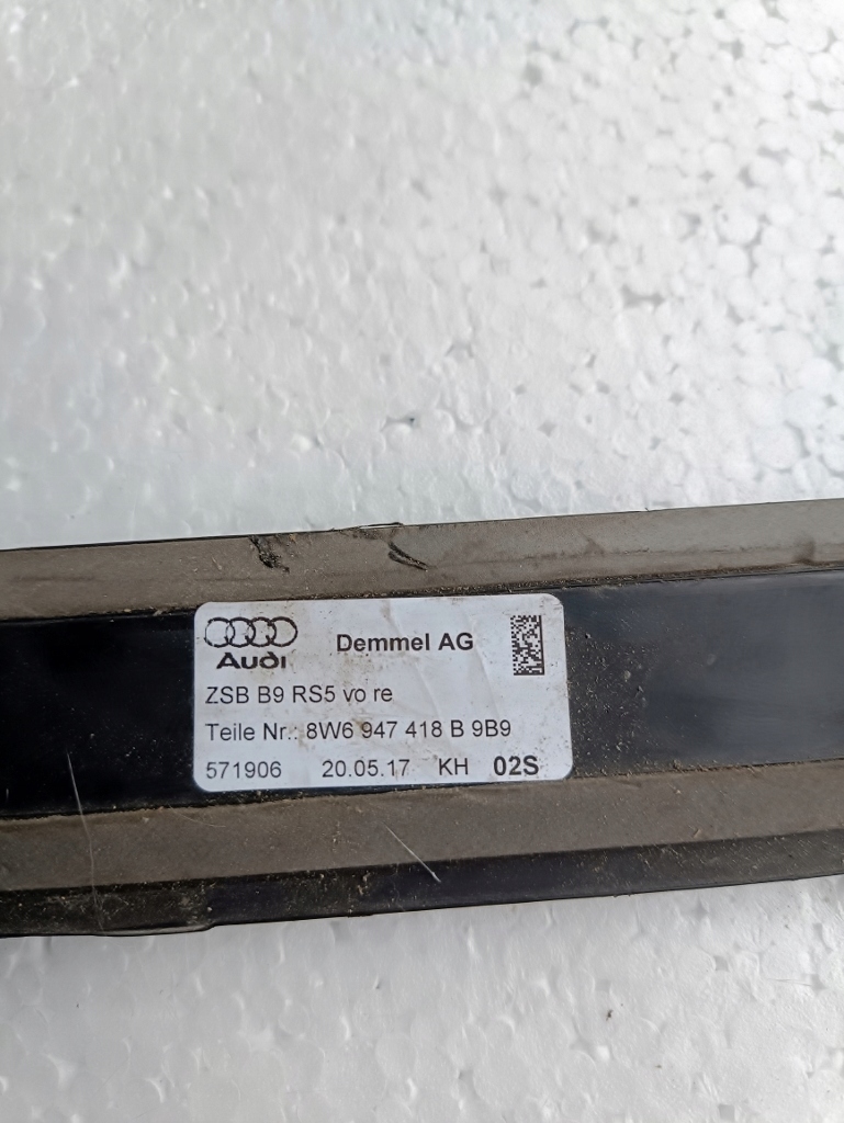 фото №7, Audi rs5 ii молдинг порог правая led 8w6947418b