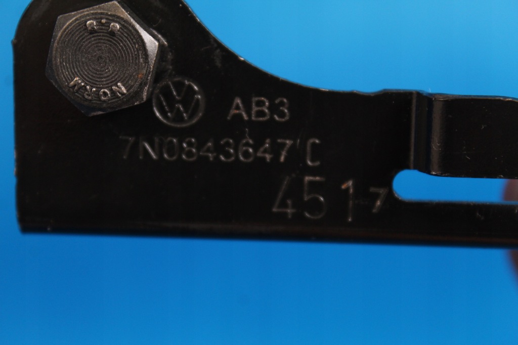 фото №10, Vw audi відбійник 7n0843413c