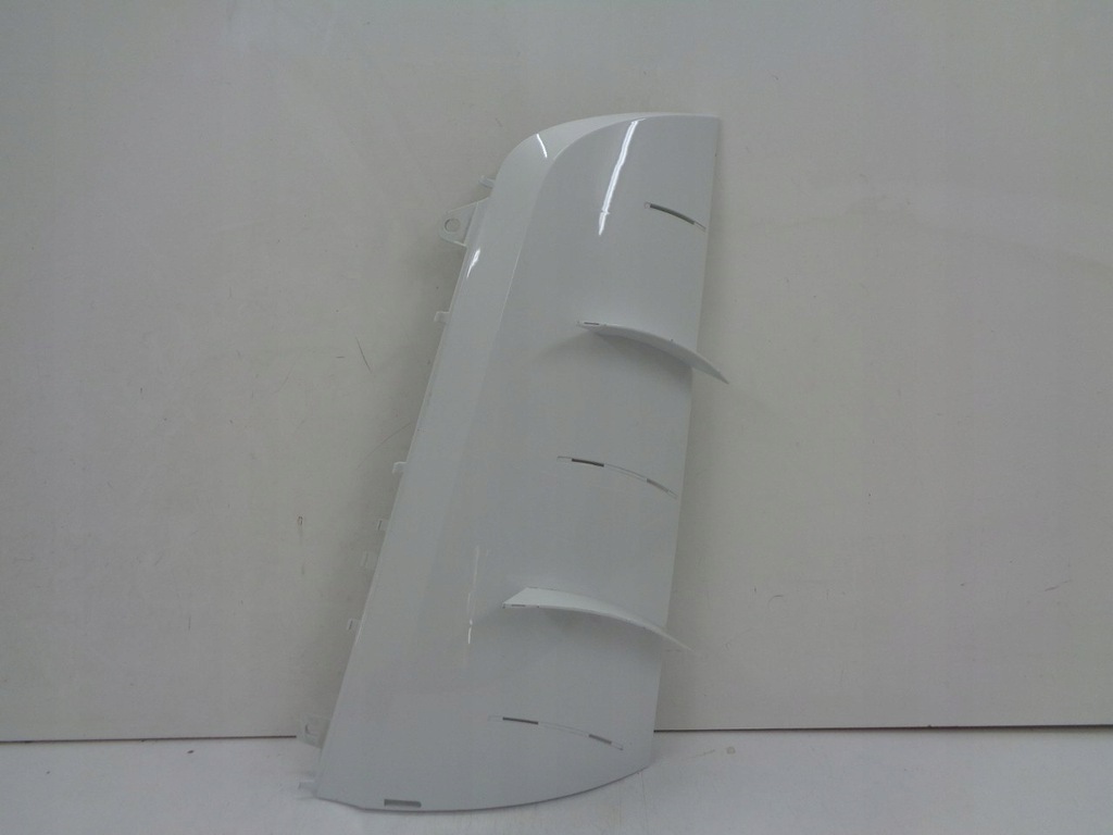 фото №1, Mercedes actros mp4 уголок ветровик кабины левая