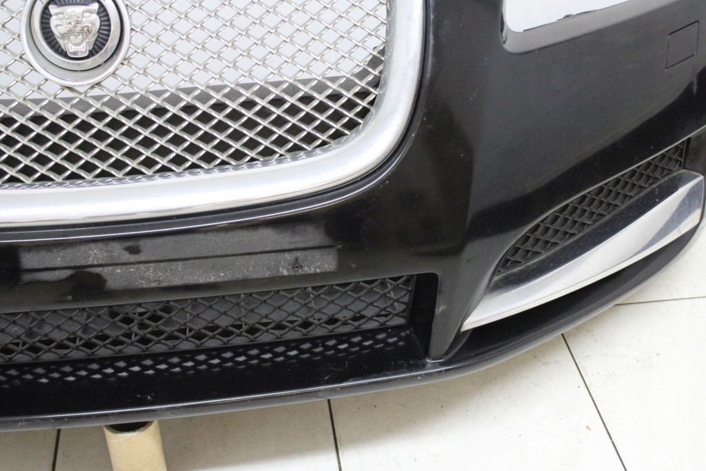 фото №8, Jaguar xf lift 2011r- бампер перед передний ксенон jbc - код лакокрасочного покрытия