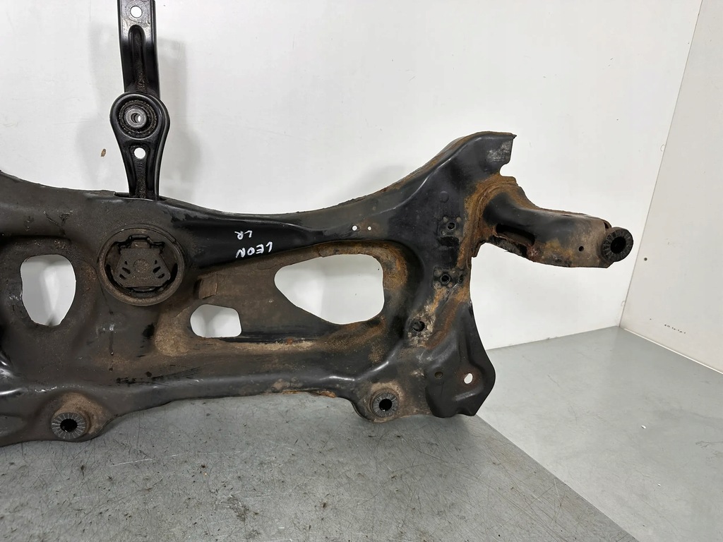 фото №5, Seat leon 5f 2015 балка передние