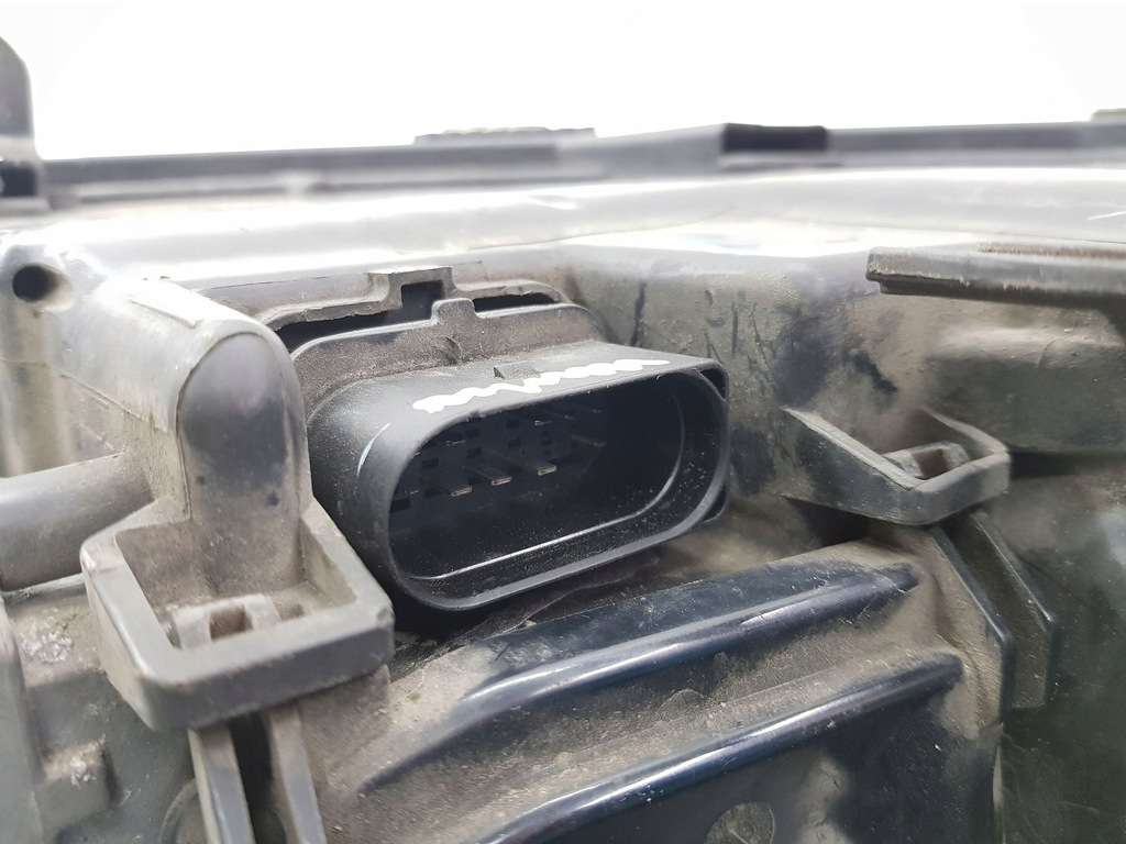 фото №7, Audi a8 s8 d3 4e 2006 левая сторона лампы передние