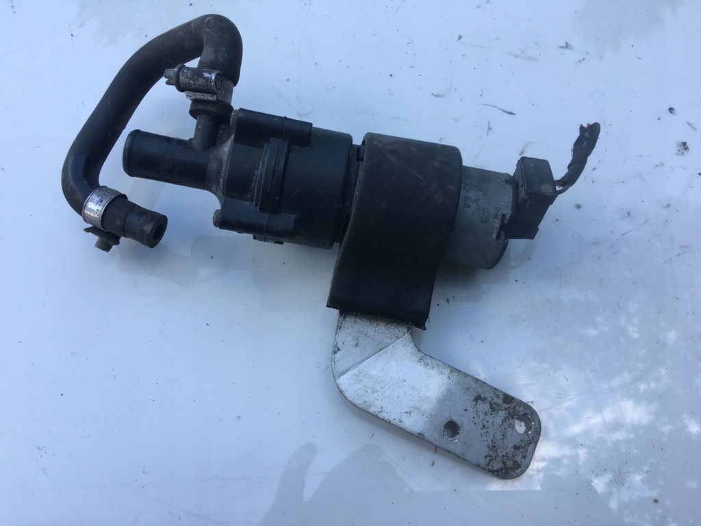 фото №1, Помпа циркуляция wody mercedes w203 0018353564
