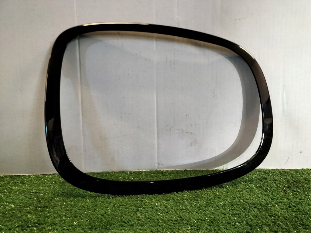 фото №1, Рамка лампи задній права blackline mini f55 f56