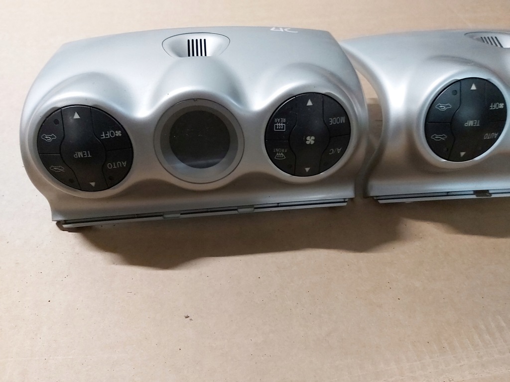 фото №1, Toyota urban cruiser панель кондиционера обдув