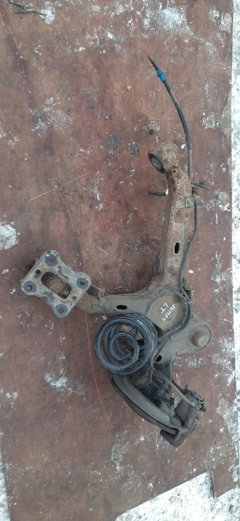 Купить Поворотный кулак рычаг левый задний  citroen jumpy iii