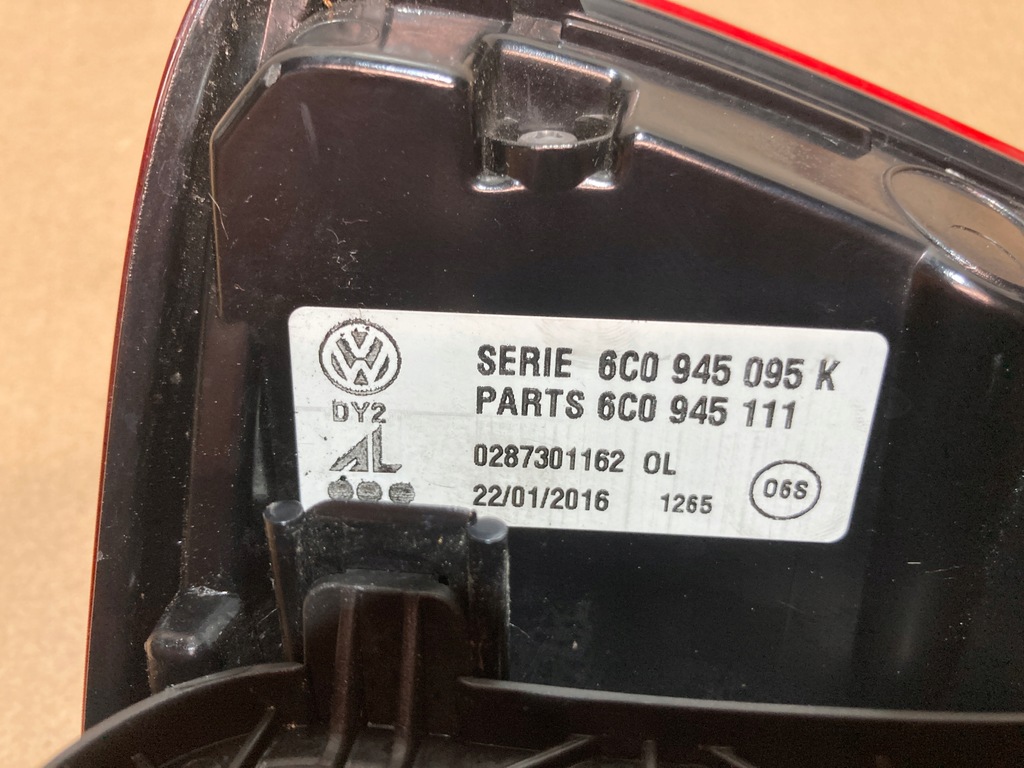 фото №11, Лампа левая задняя vw polo v 5 lift 6c