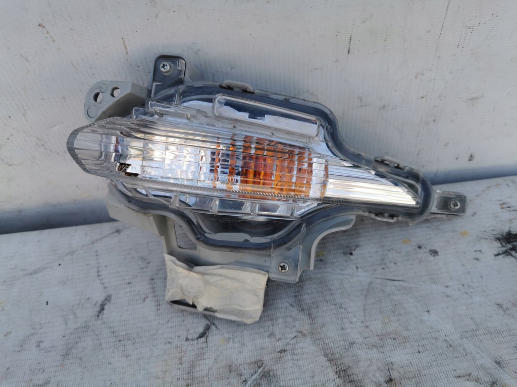 фото №1, Поворотник поворотник левый перед mazda 3