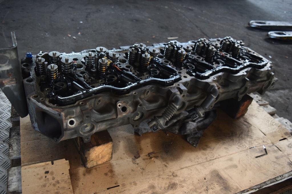 Головка двигателя daf xf cf 105 e5 2013 460 410 ate в Украине