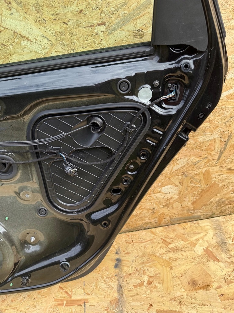 фото №12, Дверь задняя задние правое seat leon iii lift kombi чёрные