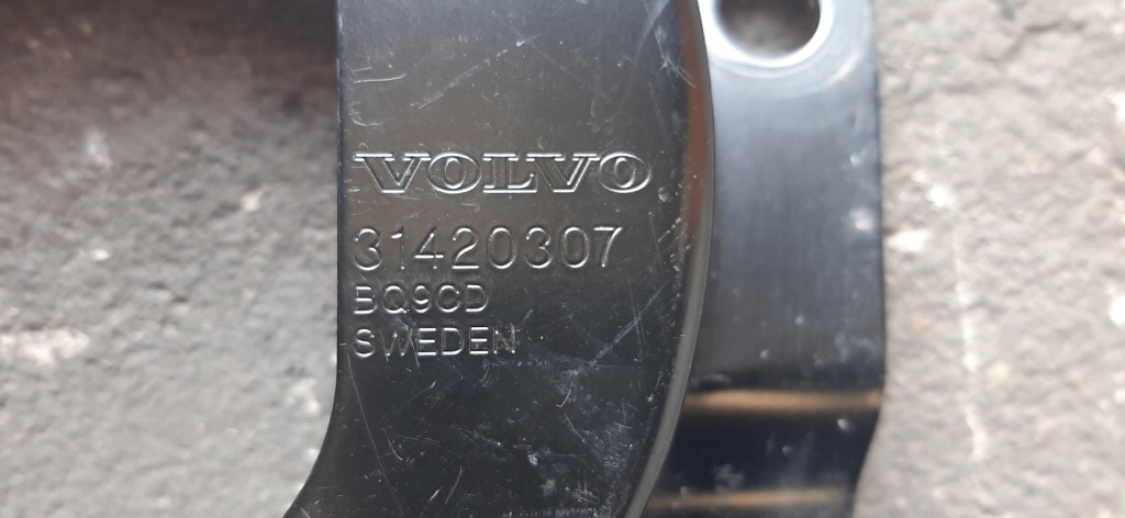 фото №3, Volvo v40 ii основание фильтра воздуха 31420307