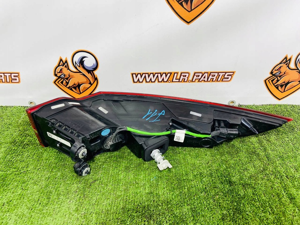 фото №8, Лампа задняя правая jaguar i-pace x590 j9d313404cb