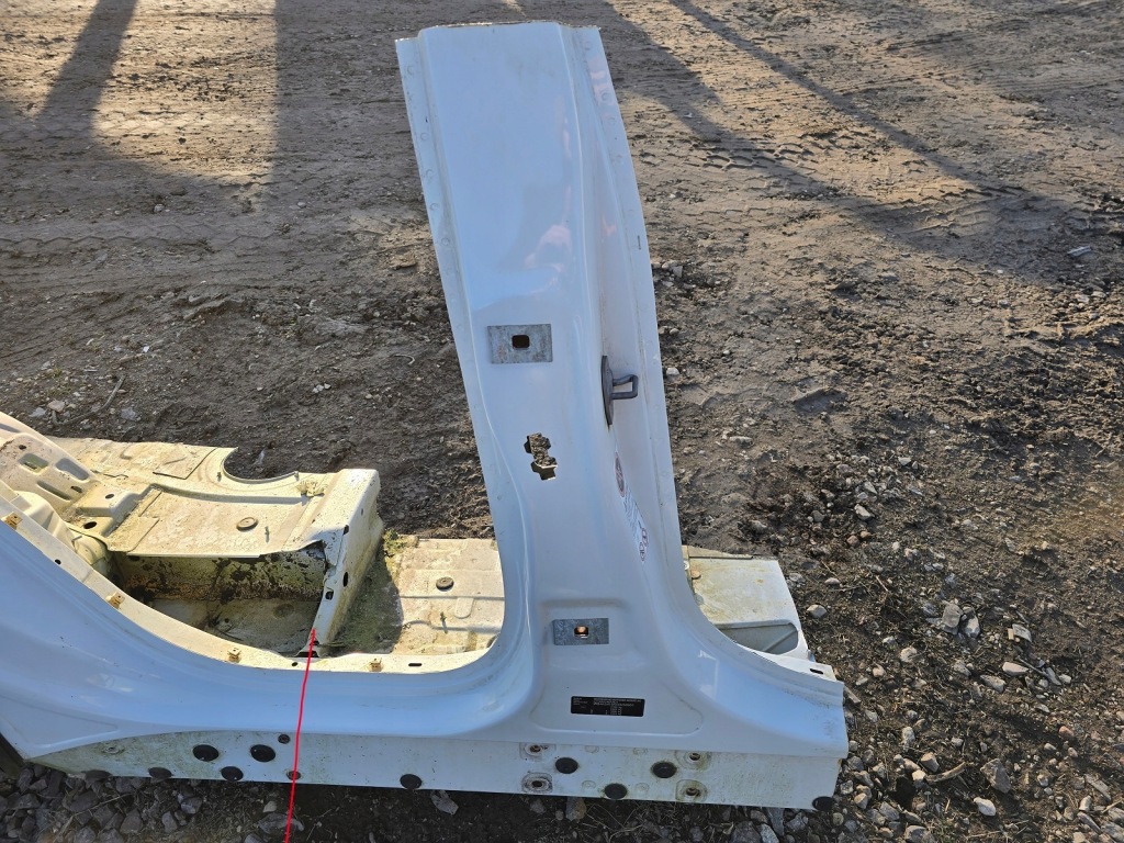 Купить Bmw x5 f15 стойка  порог правый