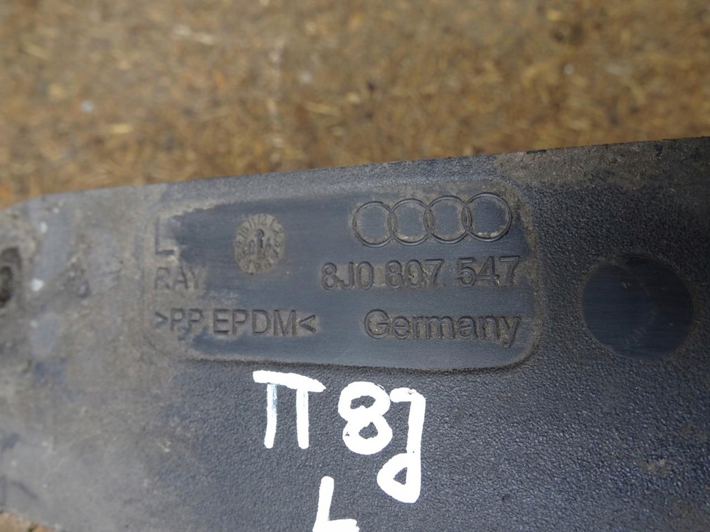 фото №9, Audi tt 8j 06-14 кронштейн спойлер підкрилок лівий перед передній 8j0807547