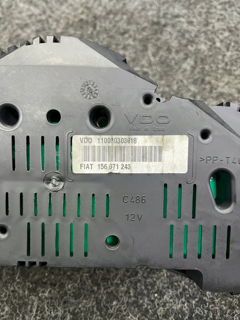 Alfa romeo 147 1.6 16v счетчик приборы 156071243 Цена