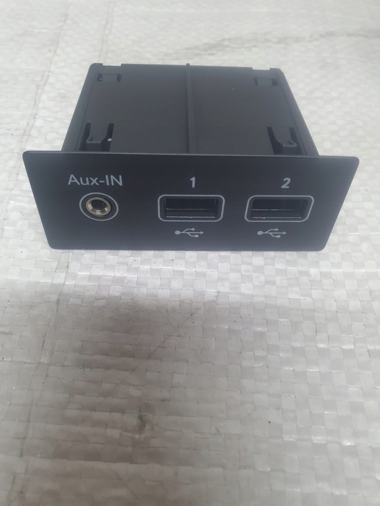 фото №1, Соединитель usb renault clio v captur ii 280231553r