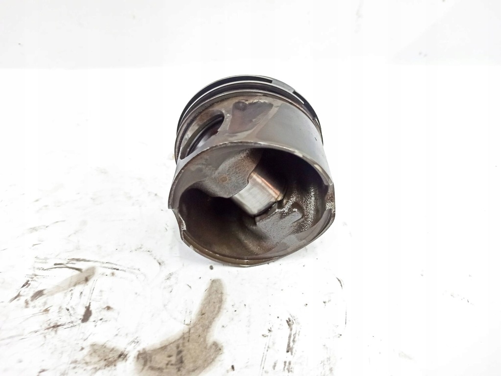 фото №8, Mercedes-benz cls c219 2005 поршни