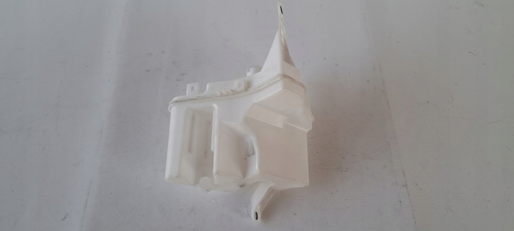 фото №9, Toyota c-hr бачок омывателя 85310-f4040