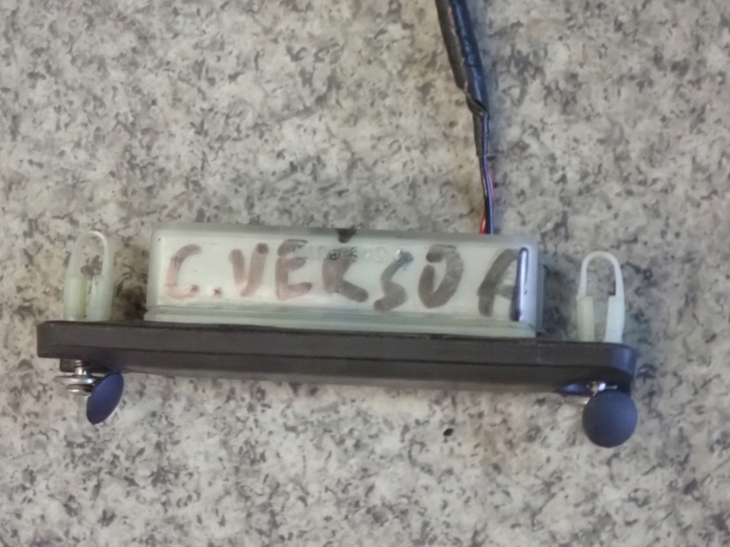 фото №3, Toyota corolla verso 04- switch кришки задня кнопка