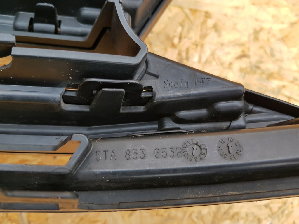 фото №15, Volkswagen touran 5ta 15- решітка радіатора решітка решітка радіатора бампера перед 5ta853653b