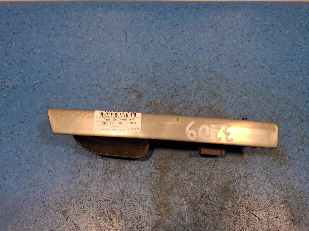 фото №7, Volvo v50 панель керування вікон