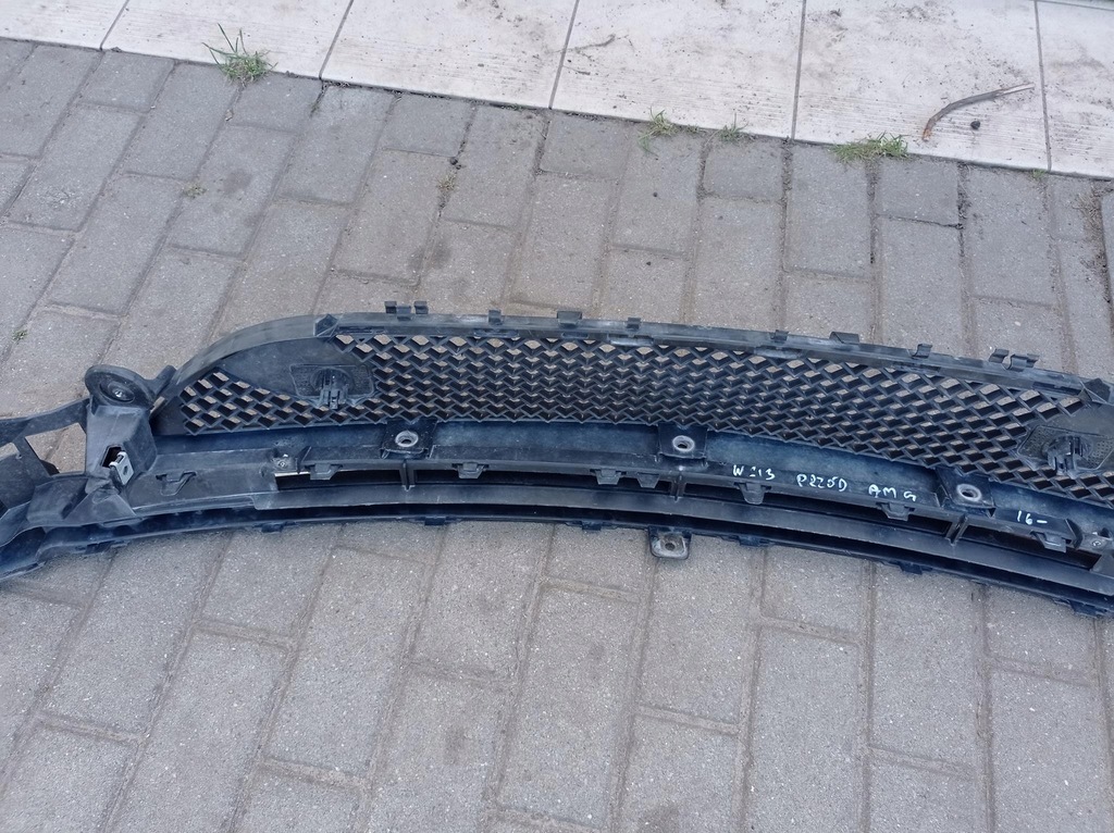 фото №9, Решётка бампера перед mercedes w213 amg