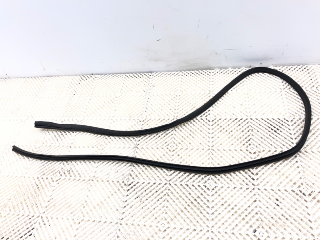 фото №1, Прокладка дверь задняя правая nissan qashqai j12 crossover