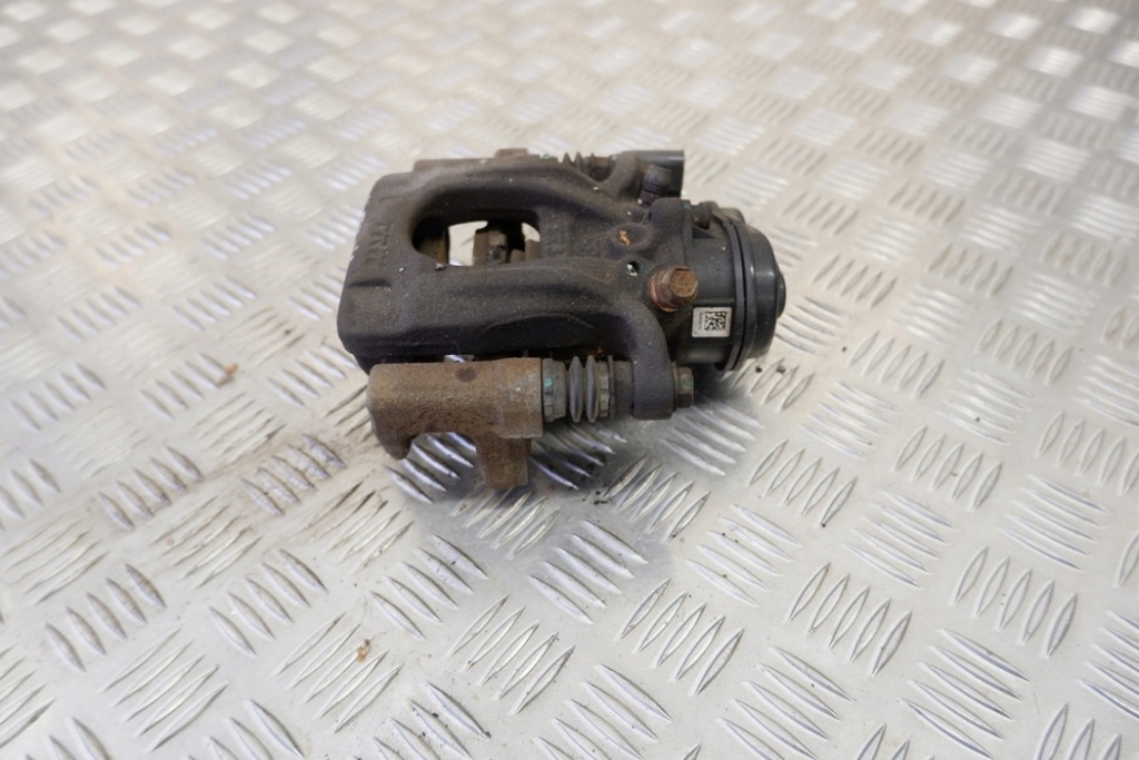 фото №8, Суппорт тормозной задний левый nissan x-trail t32_ 440104ca0a 1.6l дизель