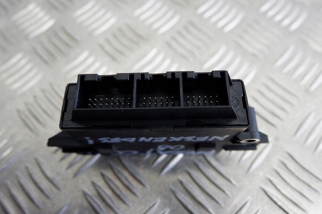 фото №1, Модуль pdc vw passat cc 357 1t0919475l 2009