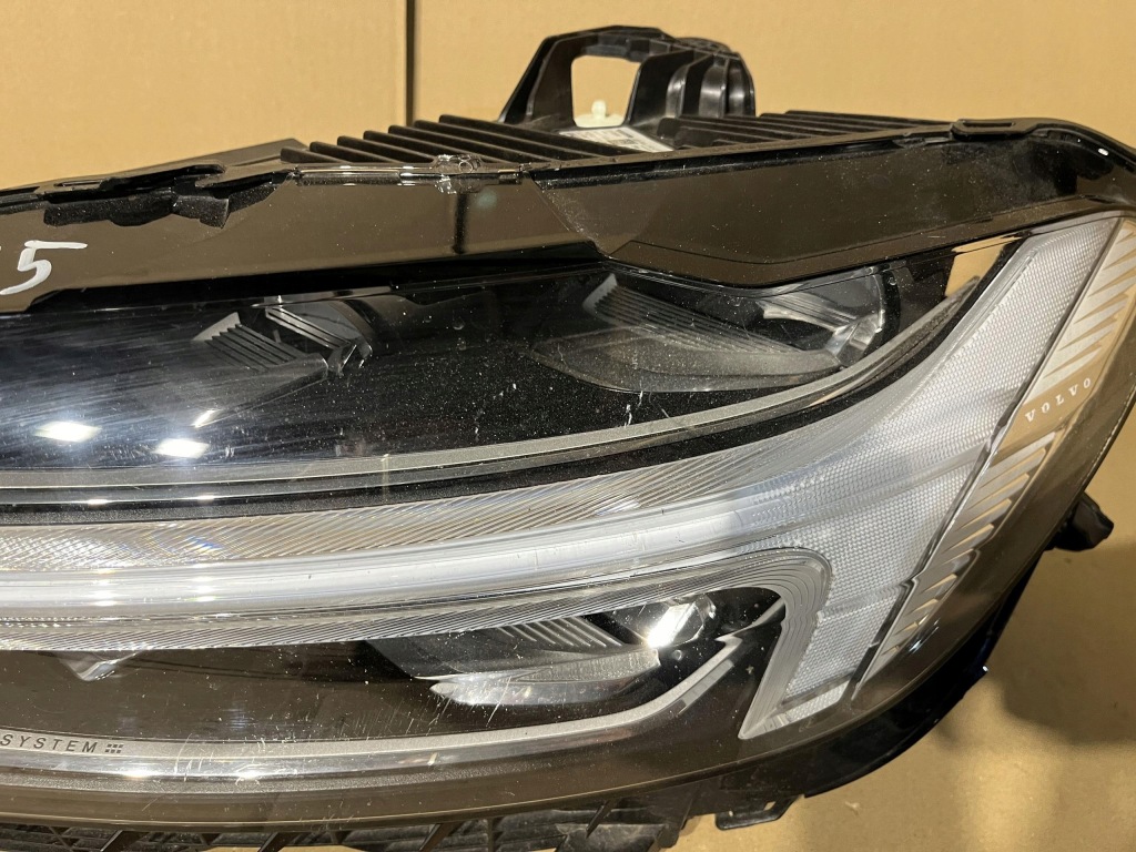 Volvo xc60 2 фара левый перед full led 31108596 Доставка