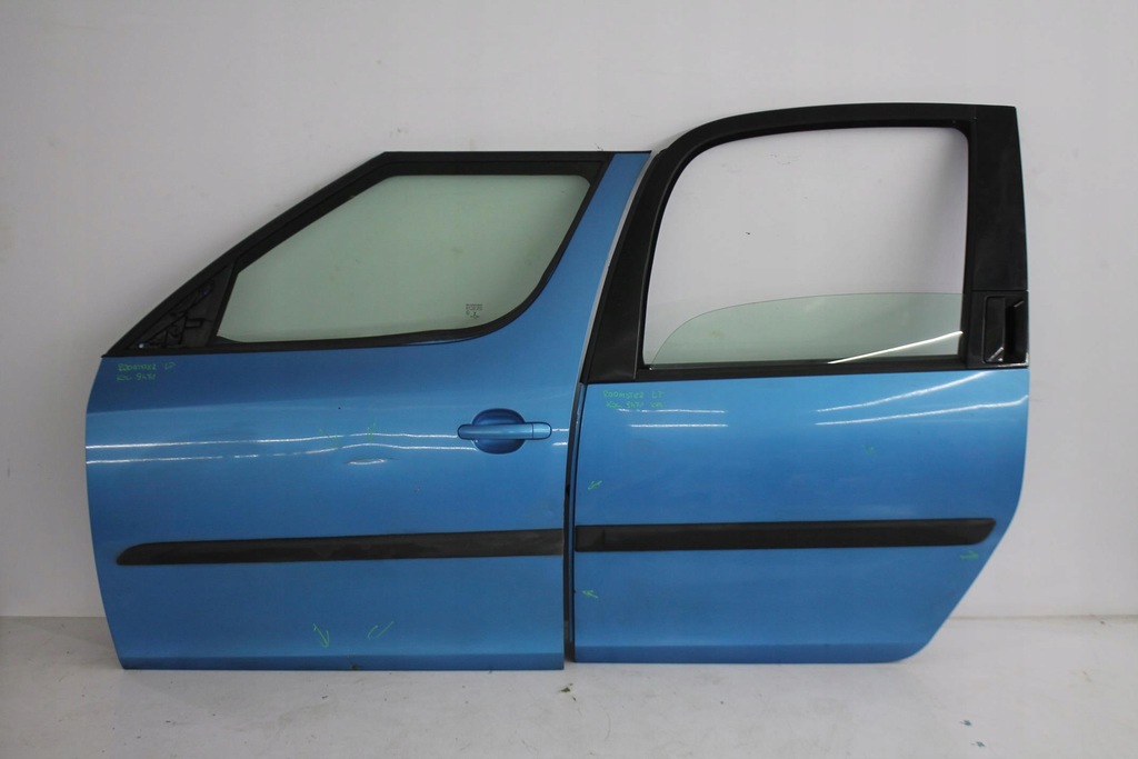 фото №7, Дверь левый задняя задние skoda roomster kol. 9471