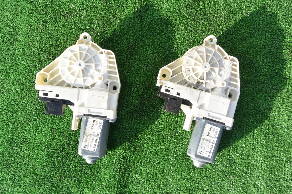 фото №1, Моторчик стекло audi оригинальный номер 4l0959802b