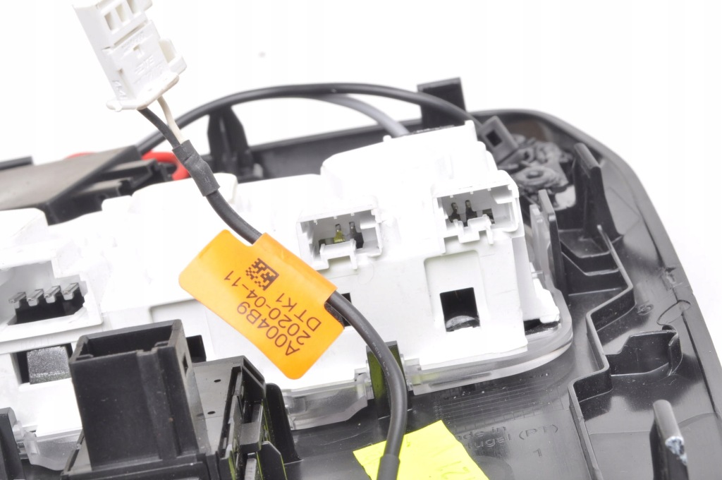 фото №4, Opel corsa f освещение лампа кабины салона 9825205380