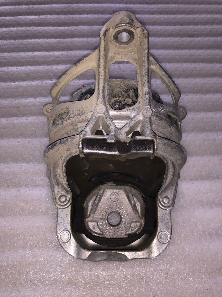 фото №1, Подушка двигателя 4m0199372m