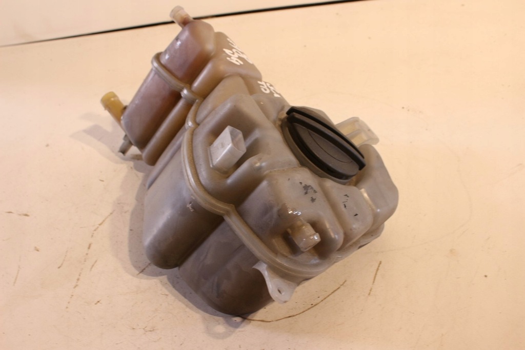 фото №8, Бачок расширительный 4h0121403g audi a8 d4 3.0