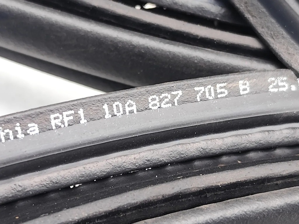 фото №7, Vw id.3 прокладка задний крышки багажника 2022 хэтчбек 10a827705b 20-23