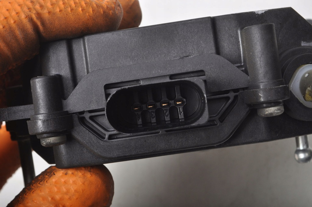 фото №6, Land rover range rover velar l560 замок доводчик задний крышки багажника