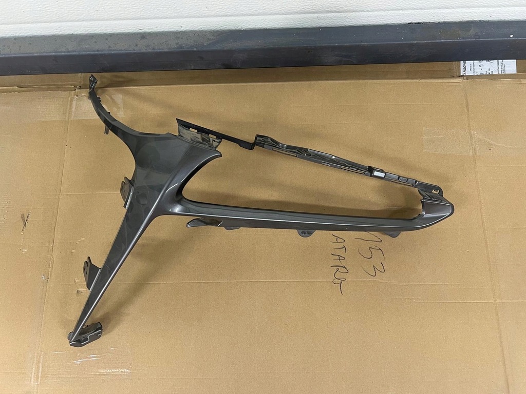 фото №1, Lexus lc 500/ 500h рамка лампы задний левый