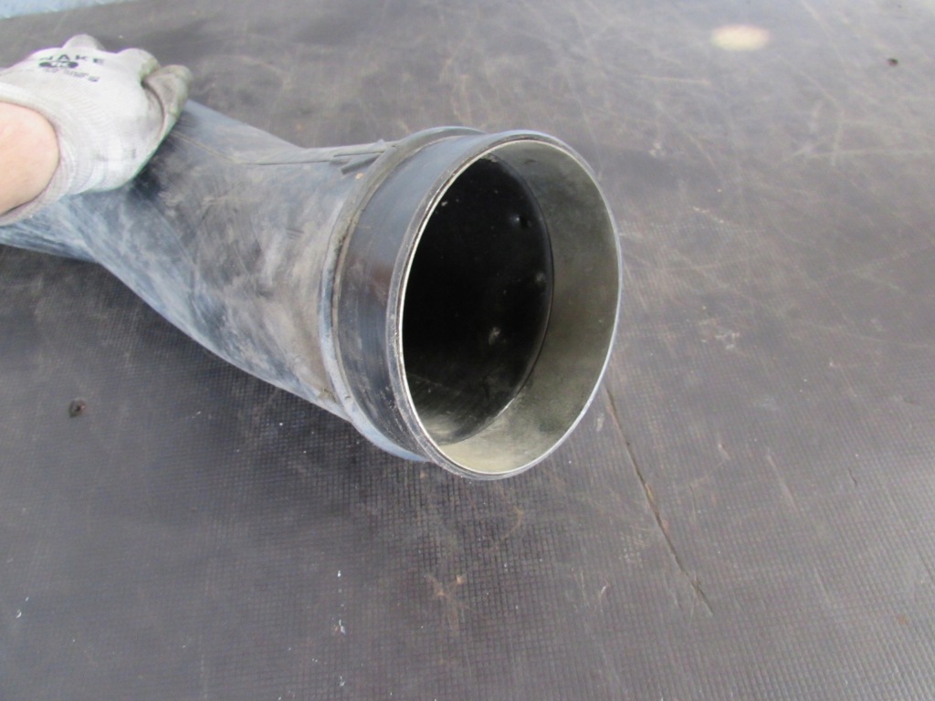 Труба соединитель фильтра воздуха turbo 1637940 daf 105 euro 5 06-13 r. Киев