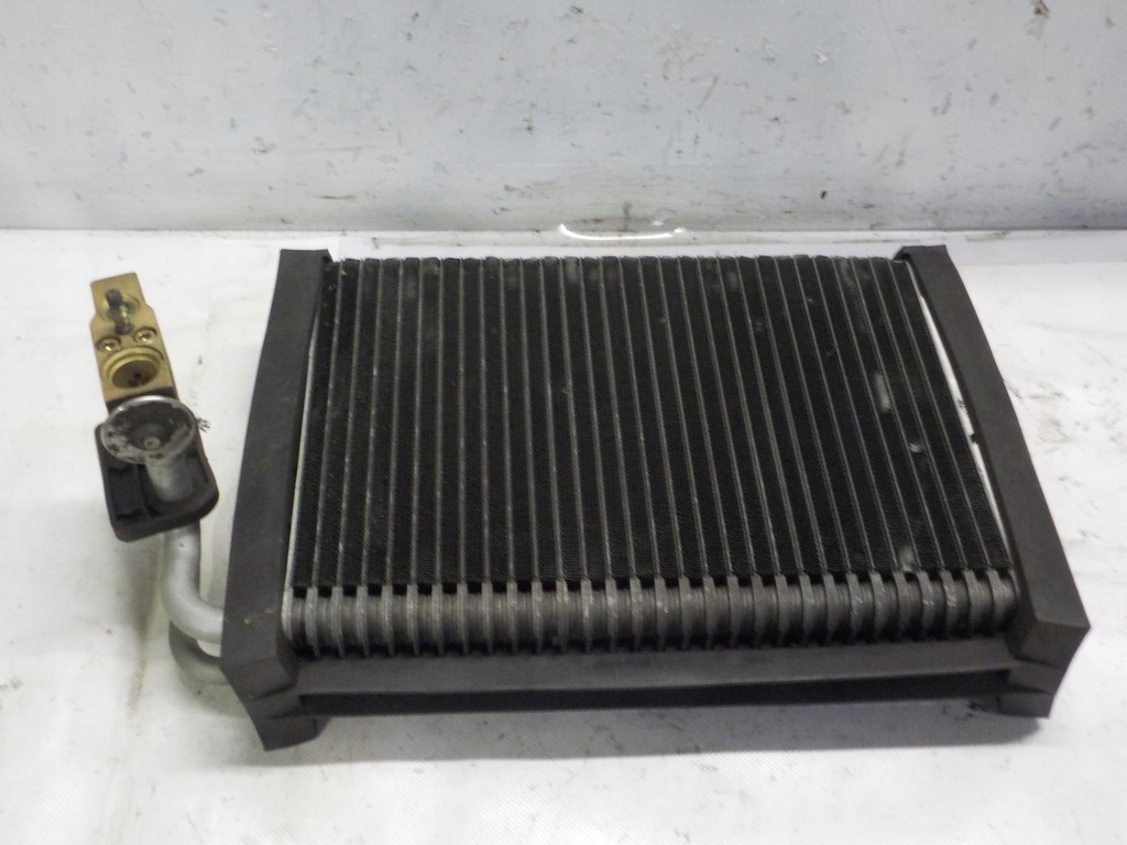 фото №1, Радиатор кондиционера mercedes w210