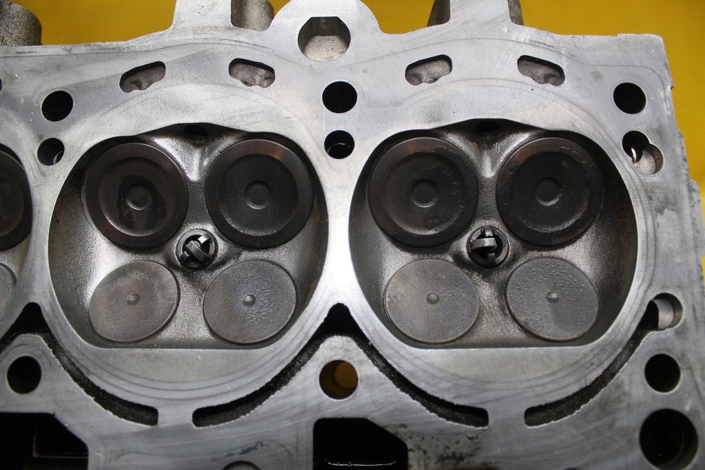 фото №13, Головка ліва audi a6 c6 s6 c6 a8 d3 5.2 fsi bxa 07l103373j