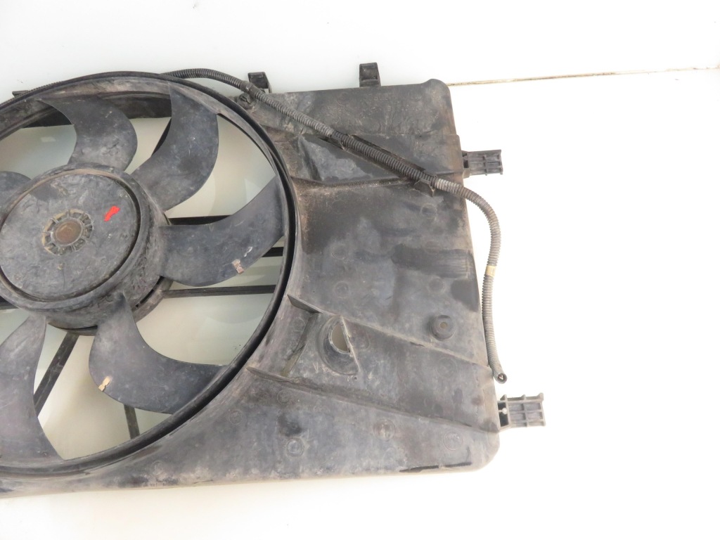 Вентилятор радиатора opel astra j 1.7 cdti 13352273 в Украине