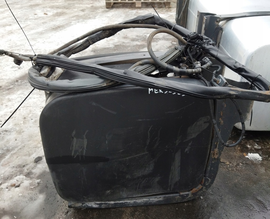 фото №3, Бак adblue mercedes actros